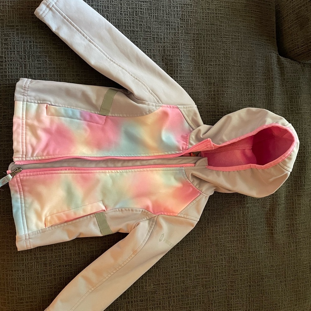 Free country size 4. Grey and pink tie dye coat.